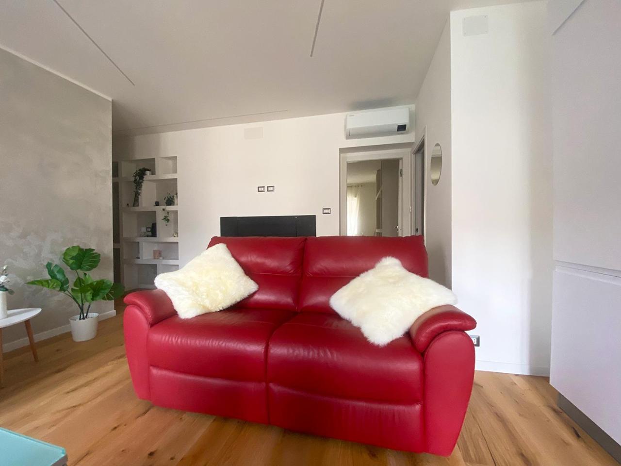 Blucavana, Casa Vacanze In Centro A Trieste Luaran gambar