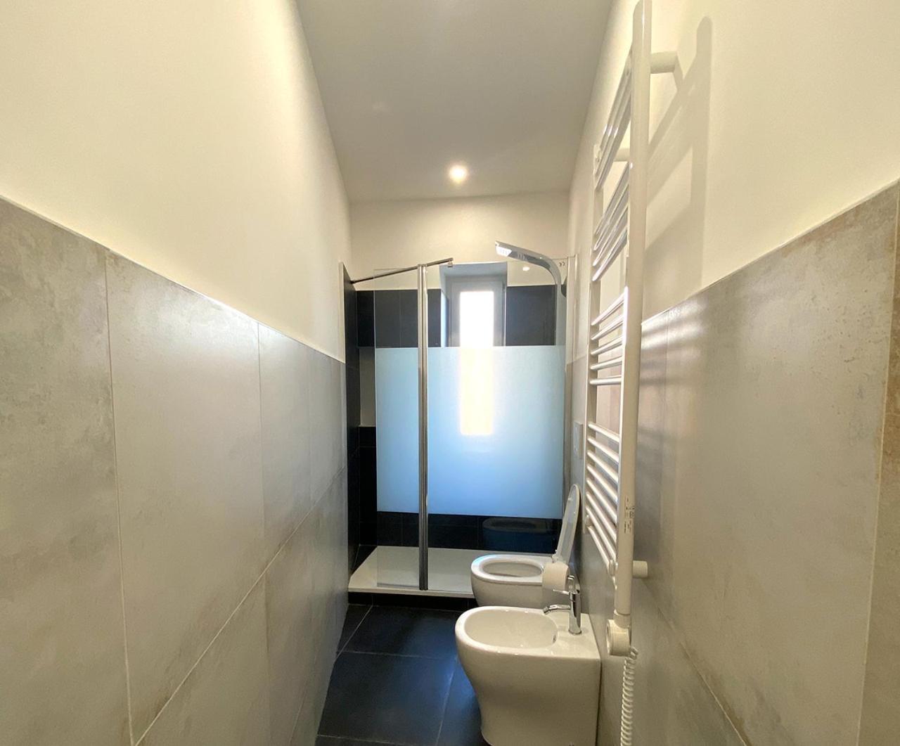 Blucavana, Casa Vacanze In Centro A Trieste Luaran gambar